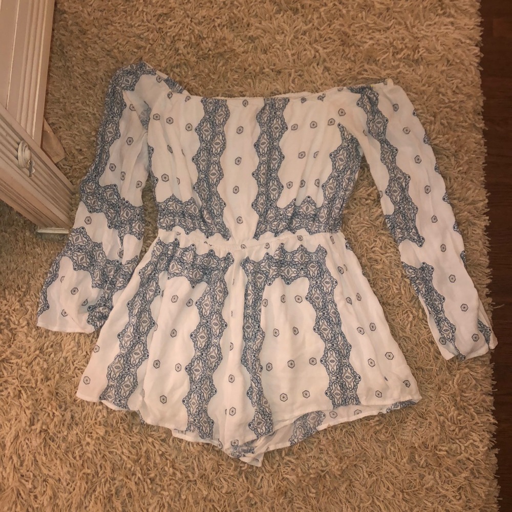 Mini long sleeve strapless romper